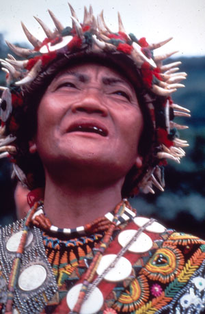 電影《神祖之靈歸來：排灣族五年祭》（1984）劇照。(胡台麗攝影)